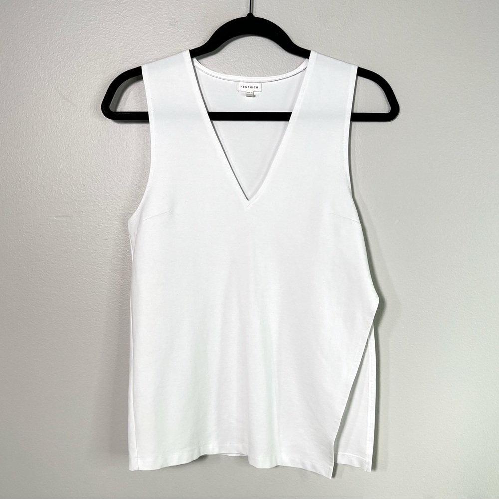 HEMSMITH Side Slit V Neck Tank Top in White size XS